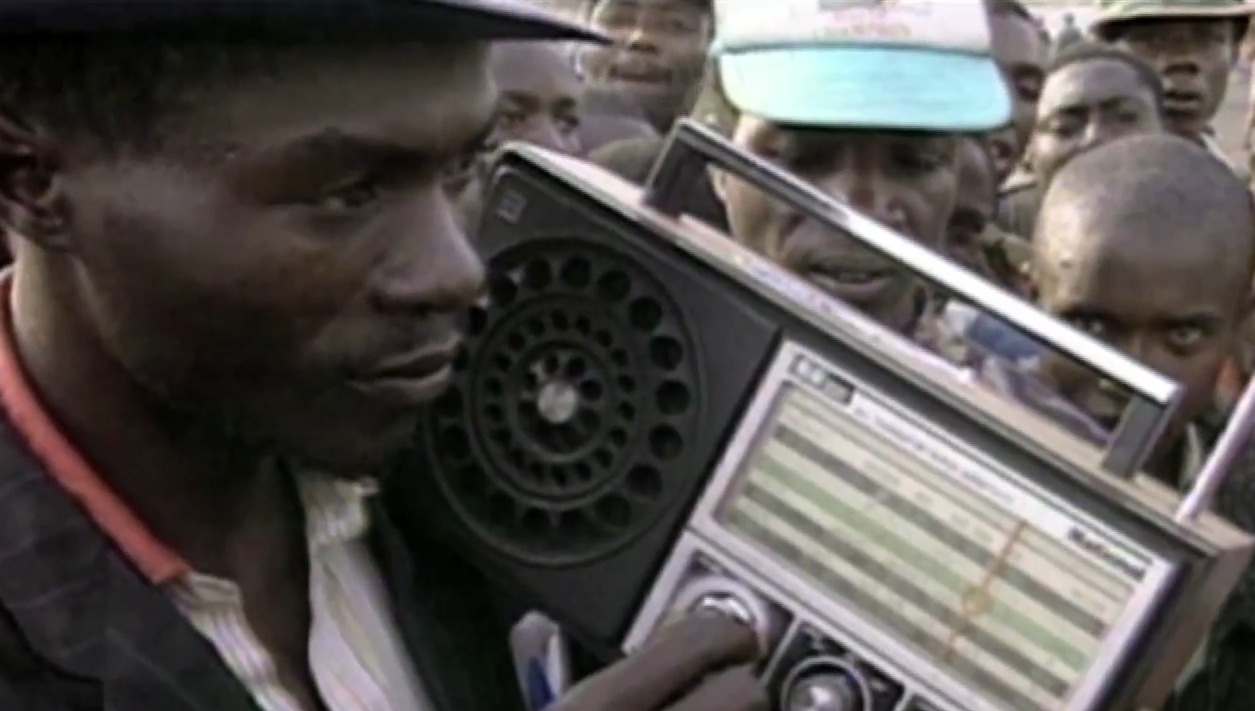 Mutwengere inzoga tuzanywa twizihirwa; Umututsi usohoka apfe: Amagambo yavugiwe kuri RTLM ku wa 13 Mata 1994