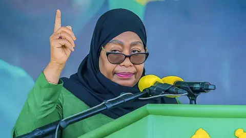 Tanzania iragana he nyuma y’uko Suluhu arahiriye mu muhezo?