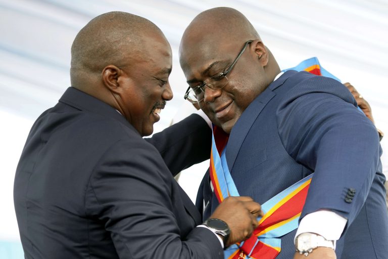 Uwahoze ari icyegera cya Kabila yahishuye uko  bahaye ubutegetsi Tshisekedi atatsinze