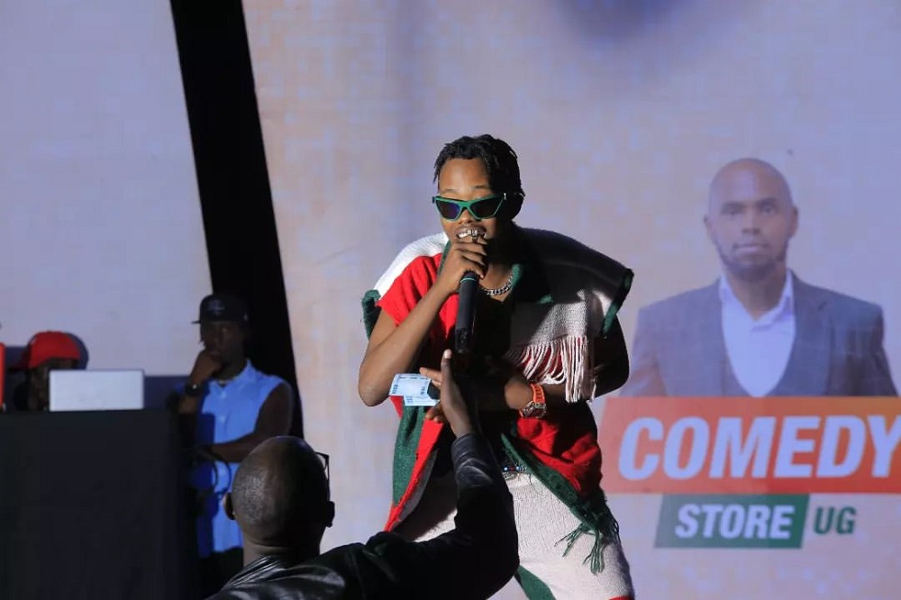 Afrique yanyuze imitima y'abitabiriye Comedy Store muri Uganda