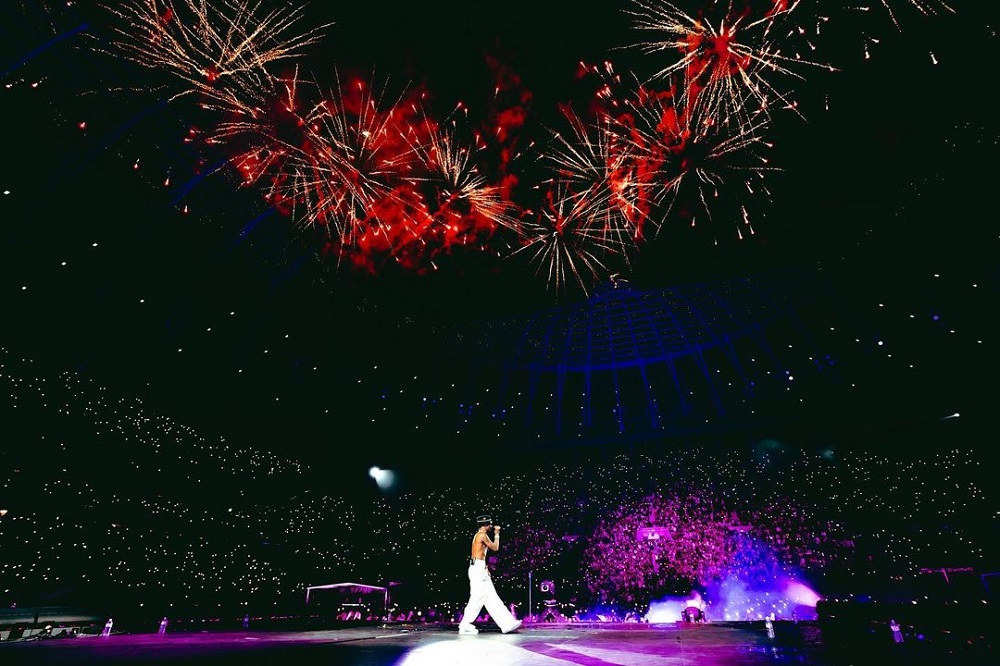 Wizkid yabaye umuhanzi wa mbere wo muri Afurika wujuje Stade ya Tottenham
