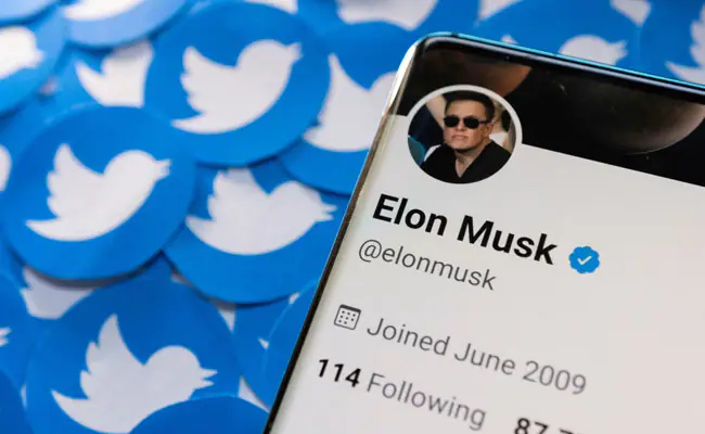 Twitter yakuyeho ‘‘Blue tick’ ku batarishyuye