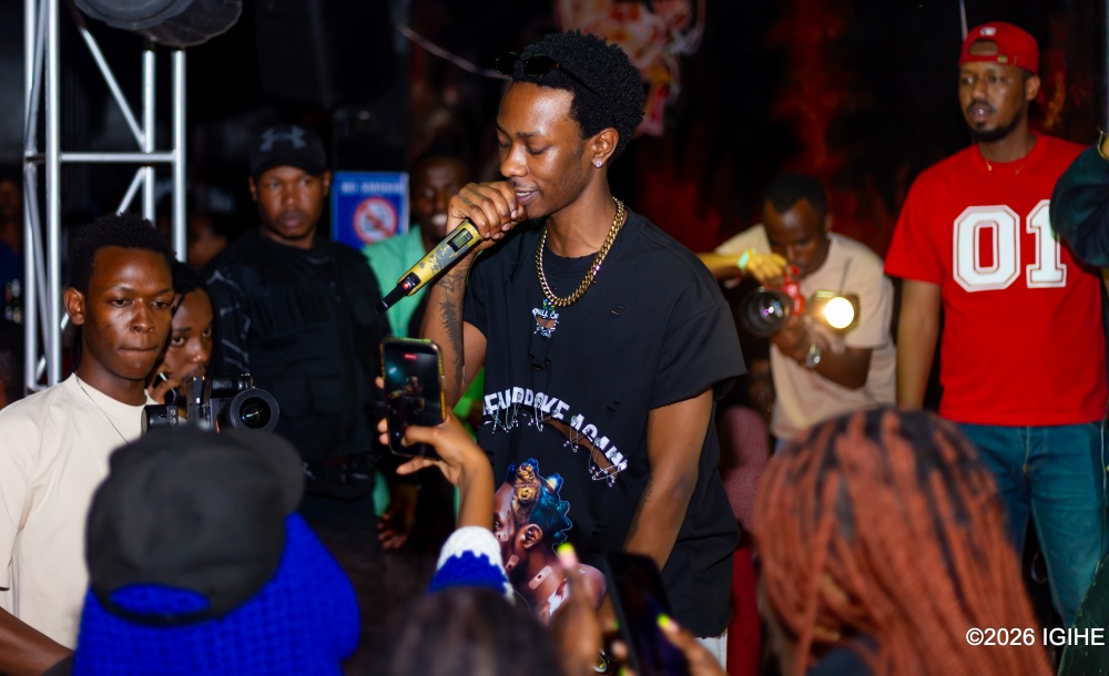 Papa Cyangwe yumvishije abakunzi be album nshya aherutse gusohora (Amafoto)