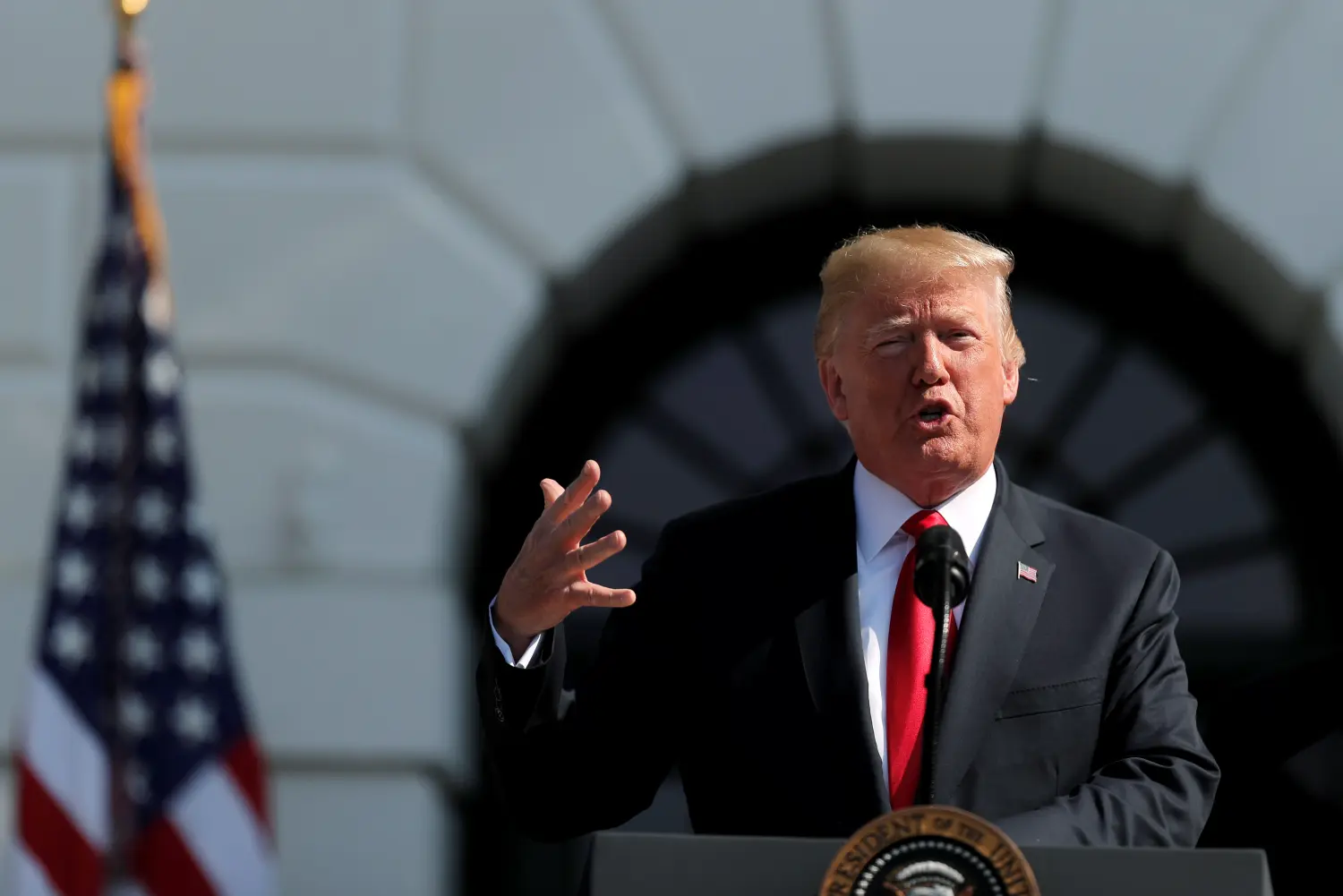 Trump yagaye abantu bose bagize uruhare mu ntambara yo muri Ukraine