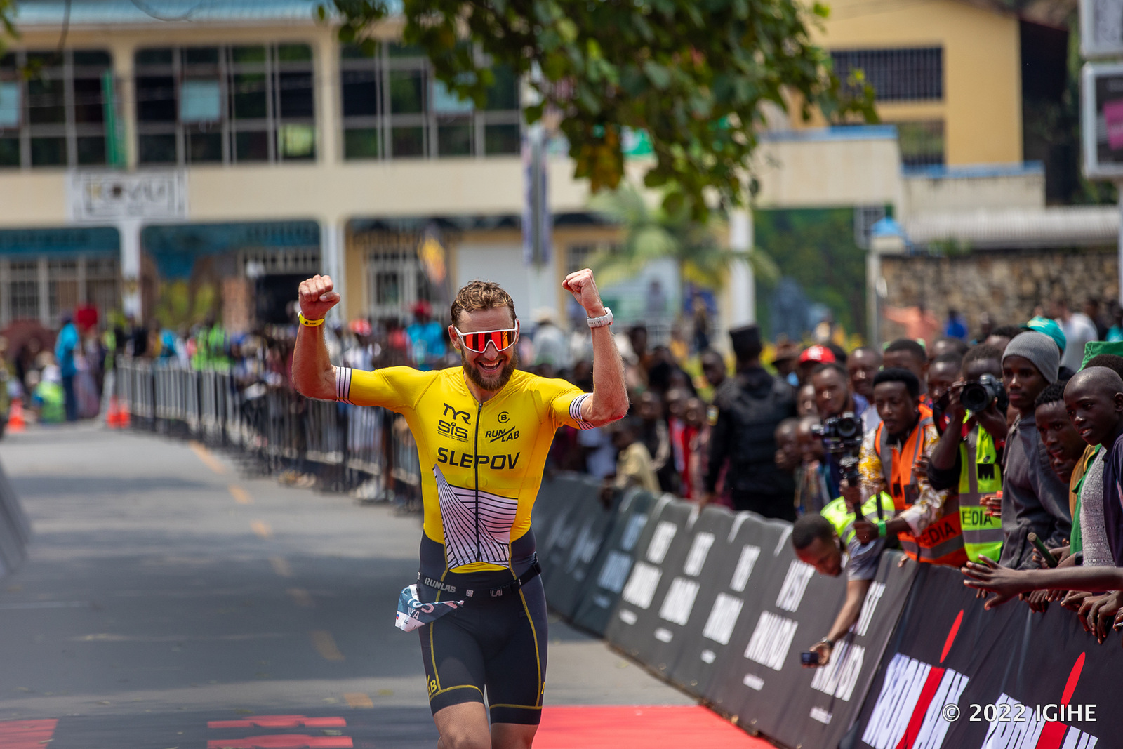 Abanyarwanda babaye aba mbere nk’itsinda, Ilya Slepov yegukana  IRONMAN Rubavu