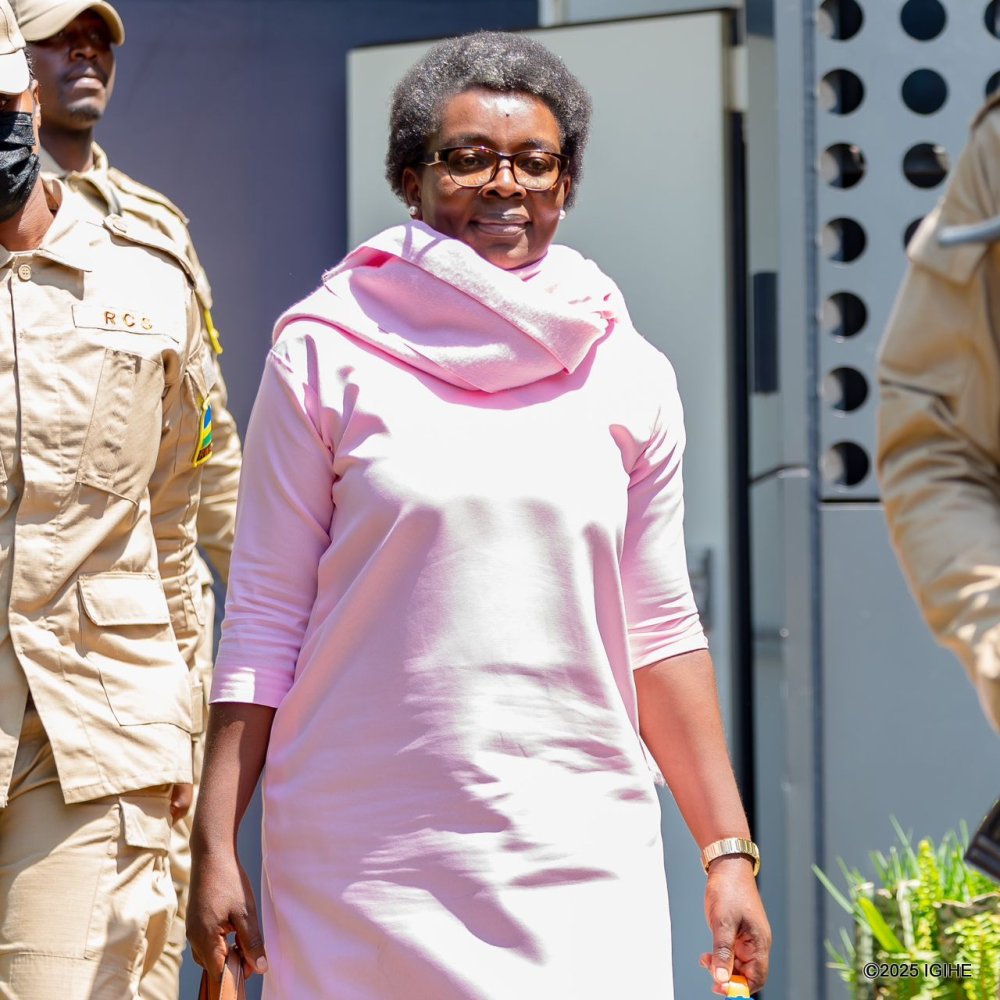 Rushobora gushyirwa mu muhezo: Impinduka mu rubanza Ingabire Victoire