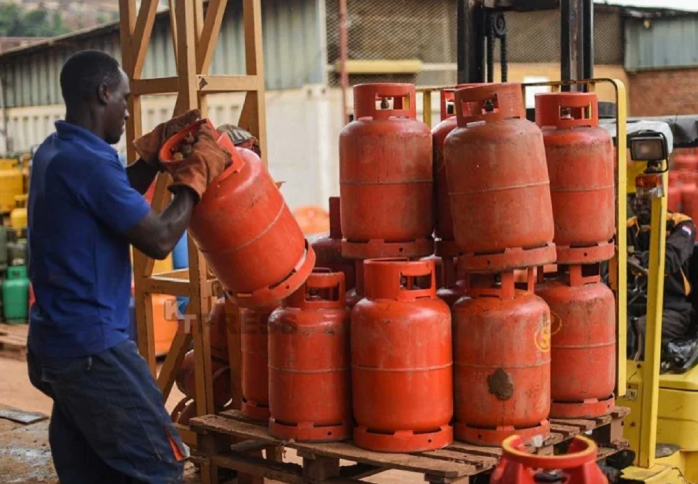 Gaz iri kugura umugabo igasiba undi, amakara yo yabaye imari ishyushye