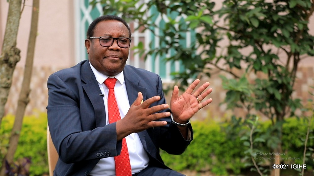 Dr. Rwigema wabaye Minisitiri w’Intebe mu bagiye gusoza amasomo muri Mount Kenya