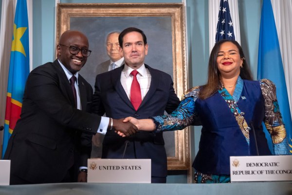 Inama y'Abaminisitiri yashyigikiye amasezerano y'amahoro hagati y'u Rwanda na RDC