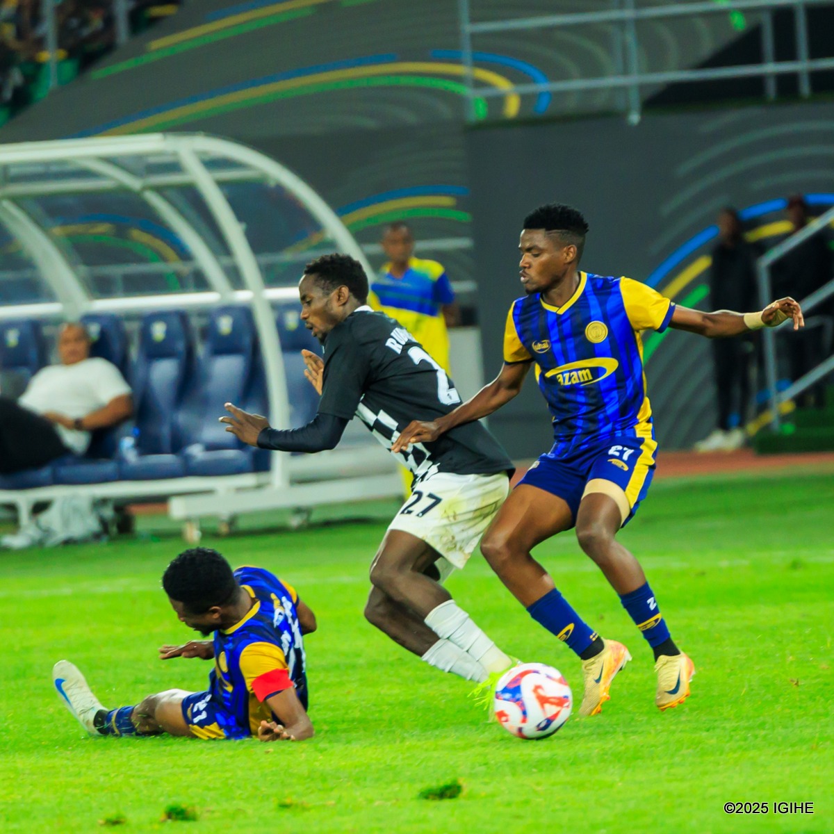 Azam FC yakosoye APR FC mu irushanwa ry'Inkera y'Abahizi ryegukanywe na Police FC; uko umukino wagenze (Amafoto)