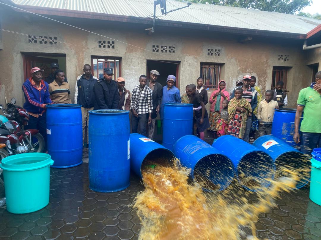Musanze: Polisi yafashe uwari warakoze uruganda mu rugo iwe rwenga inzoga zitemewe