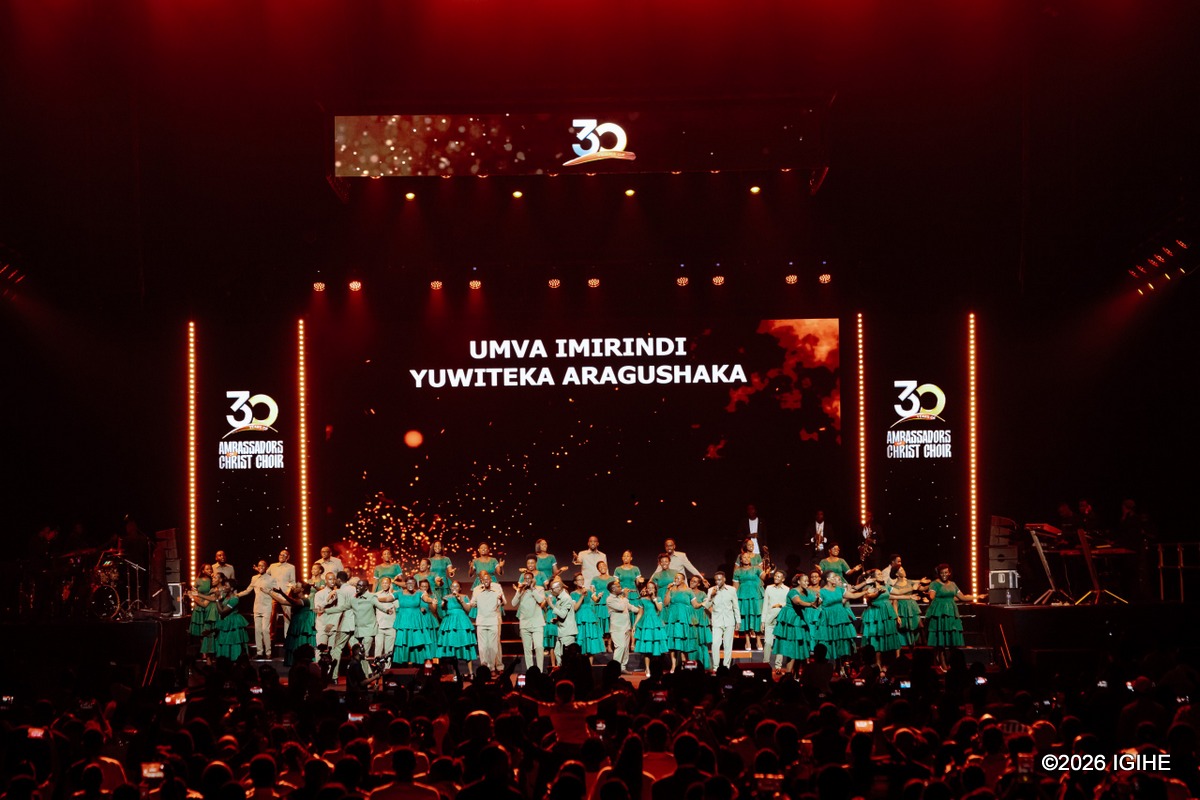 Ambassadors of Christ Choir yatanze ibyishimo bisendereye mu gitaramo cyo kwizihiza imyaka 30 imaze- UKO CYAGENZE (Amafoto)
