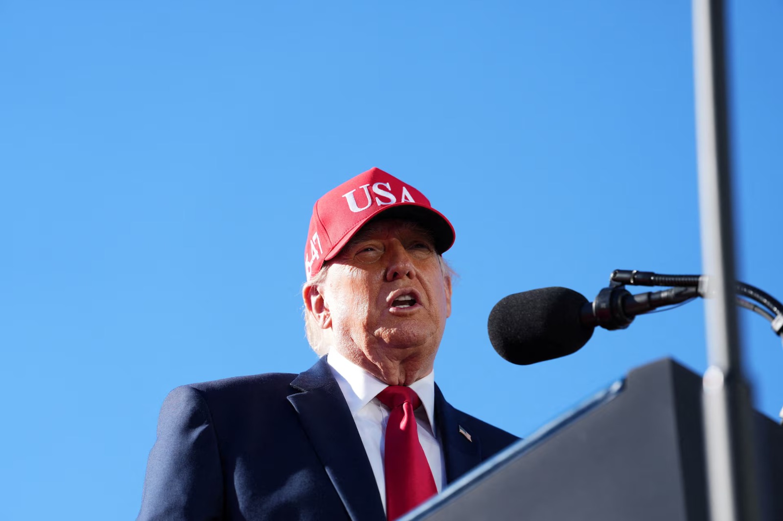 Kumenya uyoboye Iran mu bibazo bihangayikishije Trump