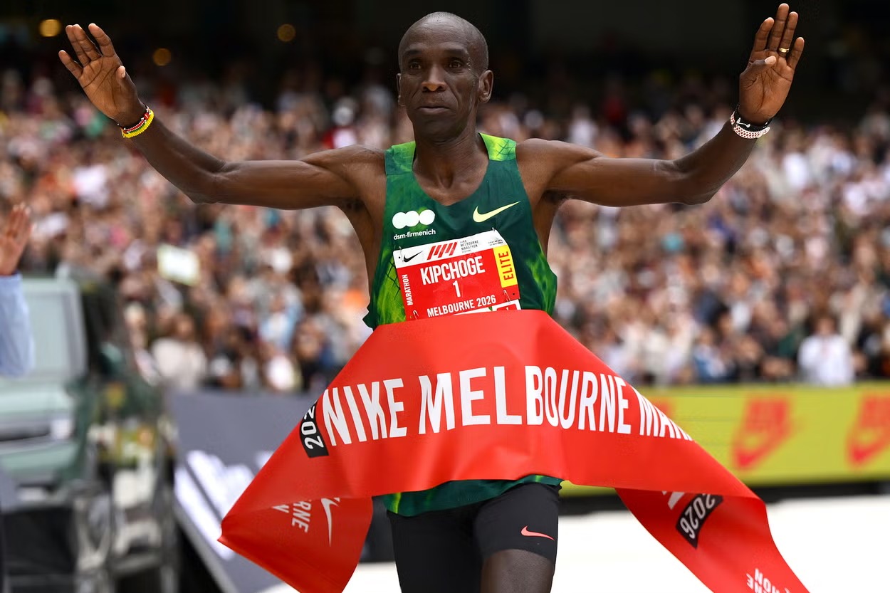 Eliud Kipchoge yanditse amateka muri  Melbourne Marathon