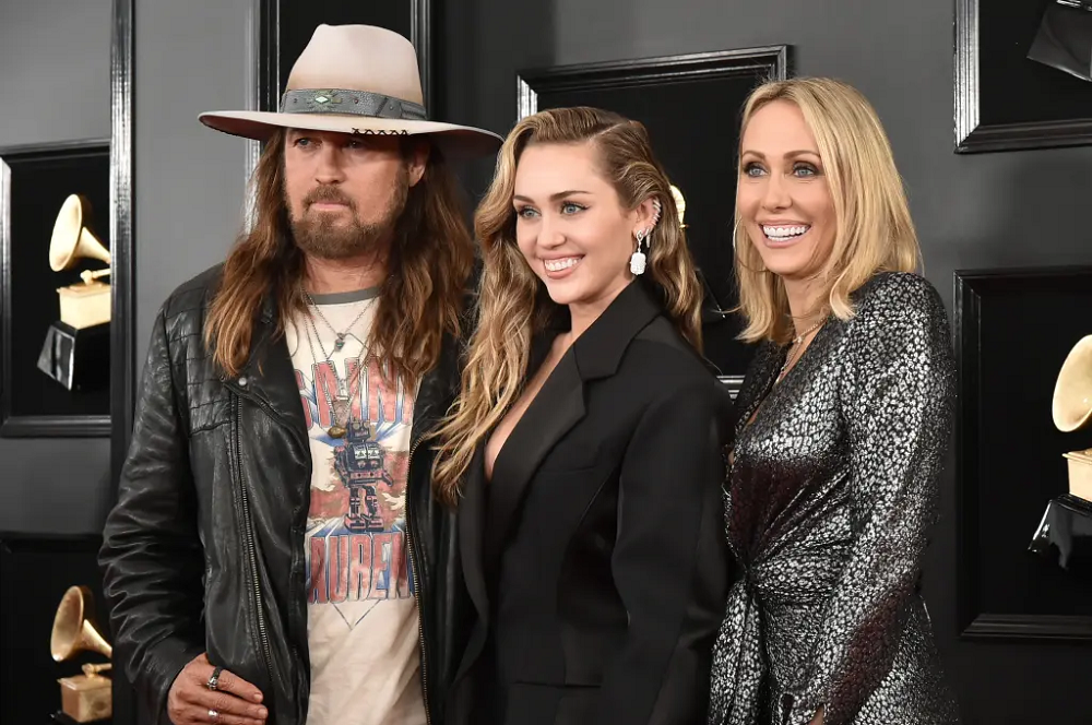Billy Ray Cyrus na Tish Cyrus ababyeyi ba Miley Cyrus