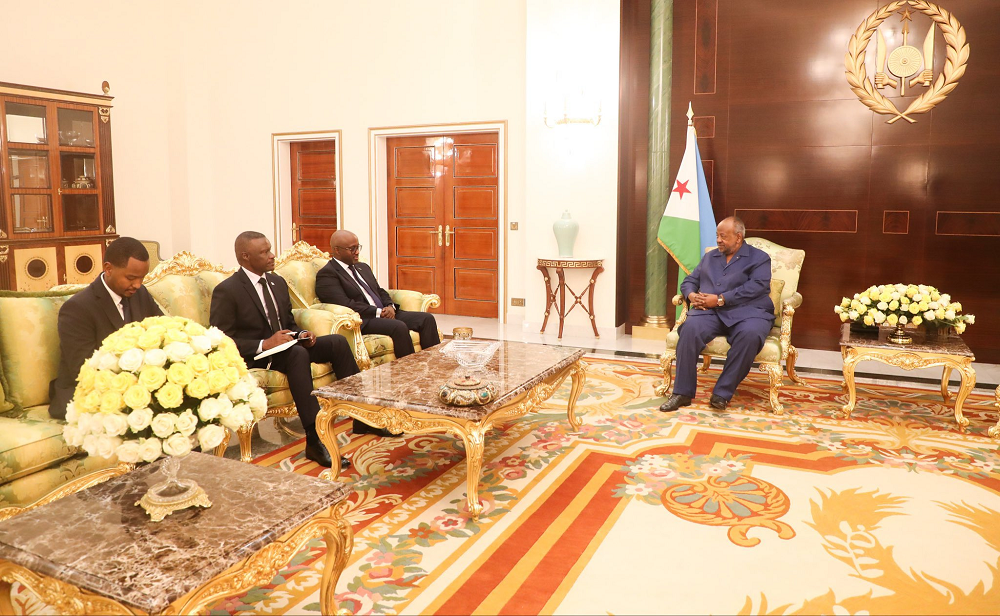 Minisitiri w’Ububanyi n’Amahanga, Olivier Nduhungirehe, yaganiriye na Perezida wa Djibouti, Ismaïl Omar Guelleh,