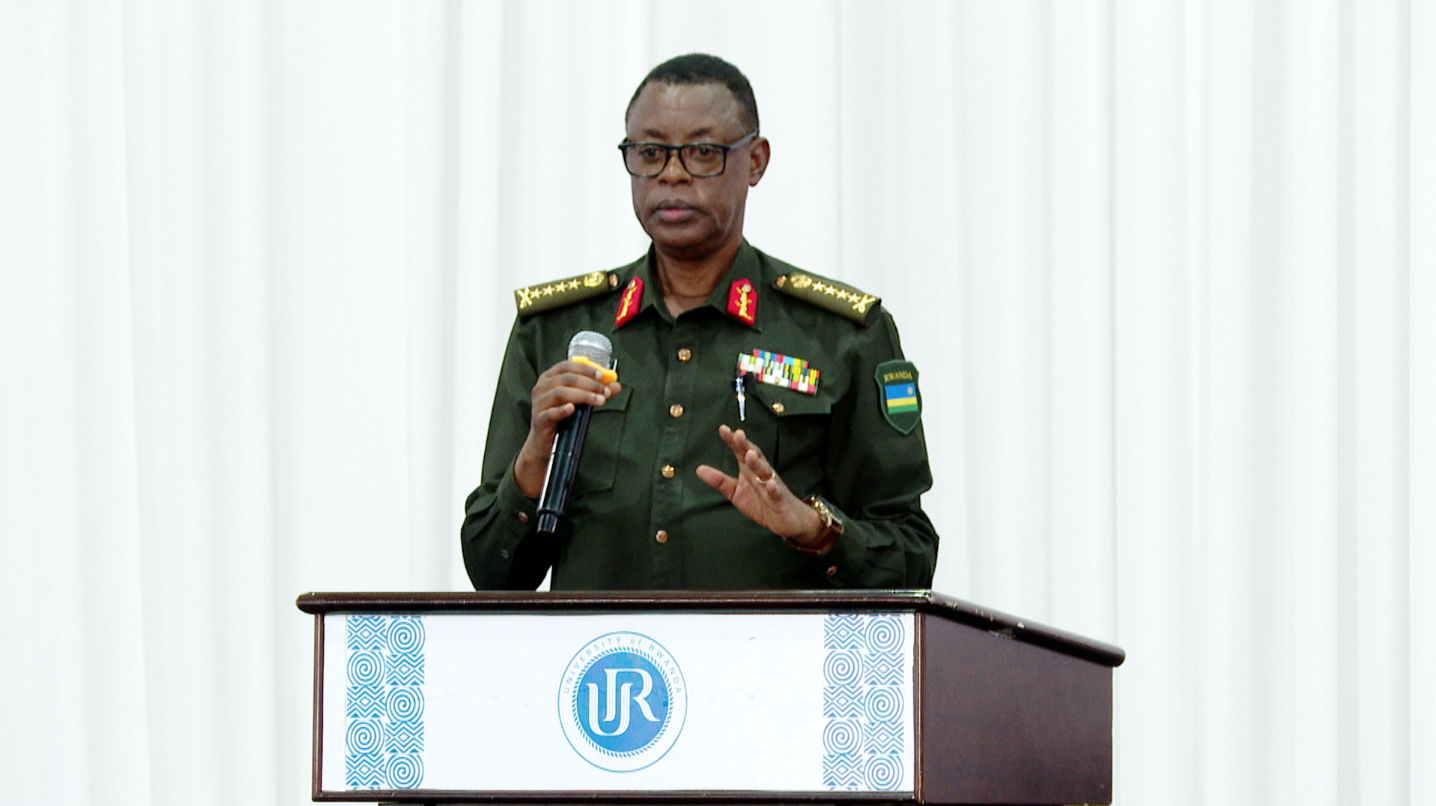 Gen. James Kabarebe, yashimangiye ko iyo Perezida Kagame atahagoboka urugamba rwo kubohora igihugu rwari guhagarara