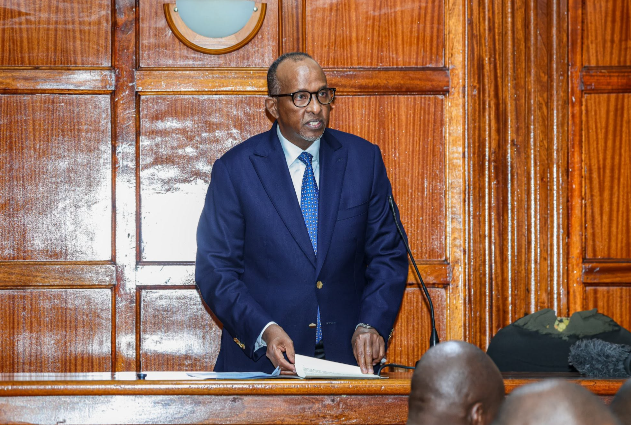 Minisitiri w’Ubuzima wa Kenya, Aden Duale, yahagaritse burundu imirimo yo kubaka ikigo cyo gushyiramo Abanyamerika bakekwaho Ebola