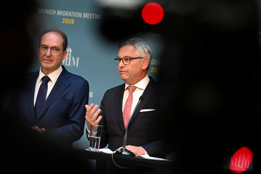 Minisitiri w'Umutekano Alexander Dobrindt yasabye ko hashyirwaho uburyo bwo kwirukana abimukira binjira mu kivunge