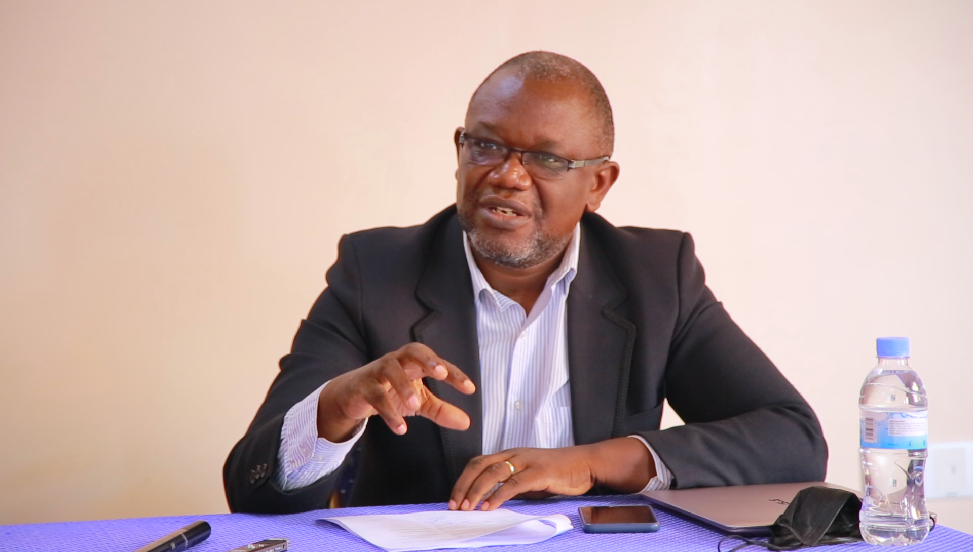 Umuyobozi Mukuru wa Rabagirana Minisitries, Pasiteri Joseph Nyamutera, yasabye abanyamadini gutanga umusanzu wabo mu bikorwa by'isanamitima