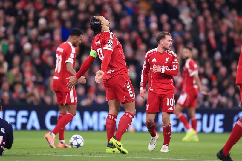 Liverpool yanyagiriwe mu rugo na PSV ibitego 4-1