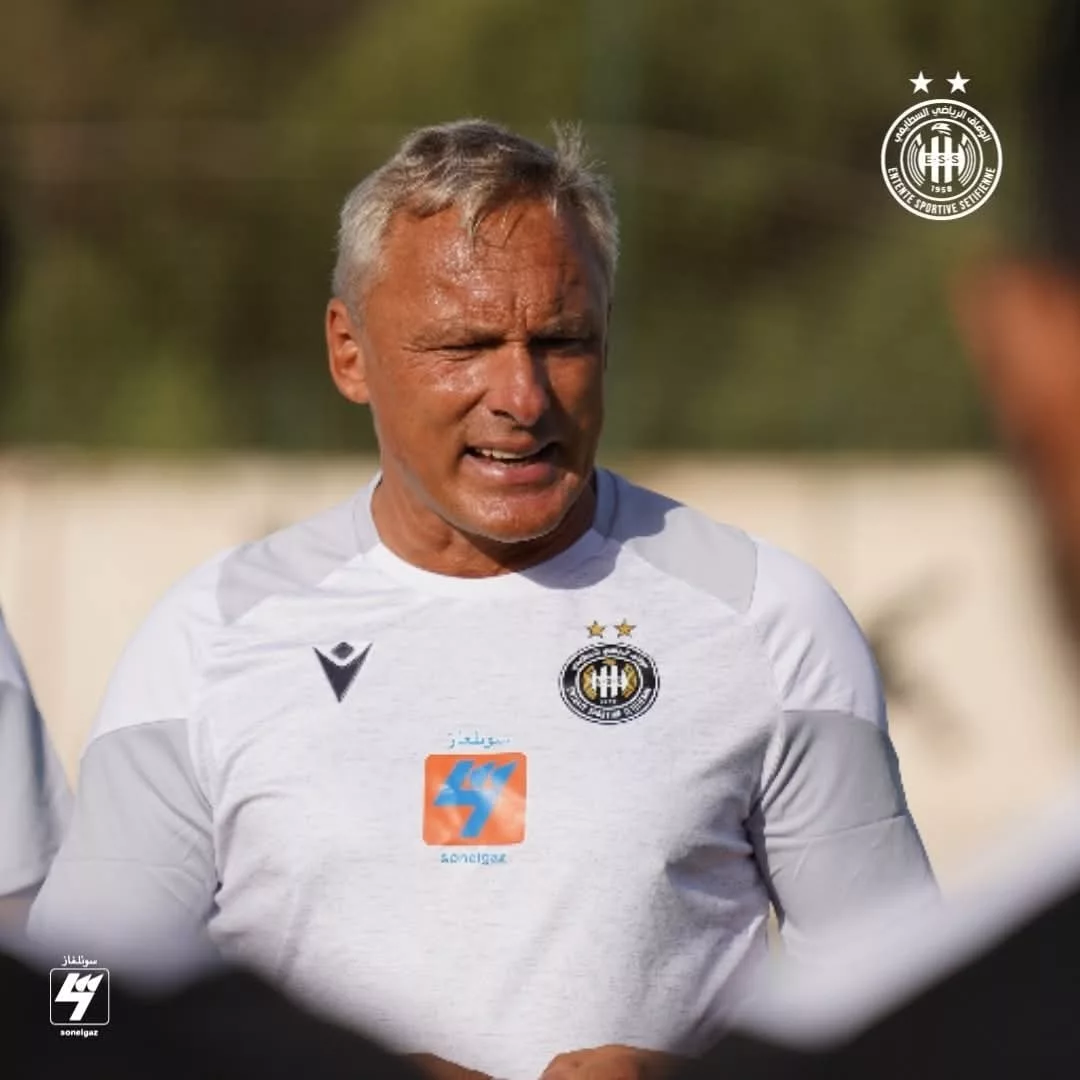 Antoine Hey watoje Amavubi aherutse kwerekeza muri ES Sétif