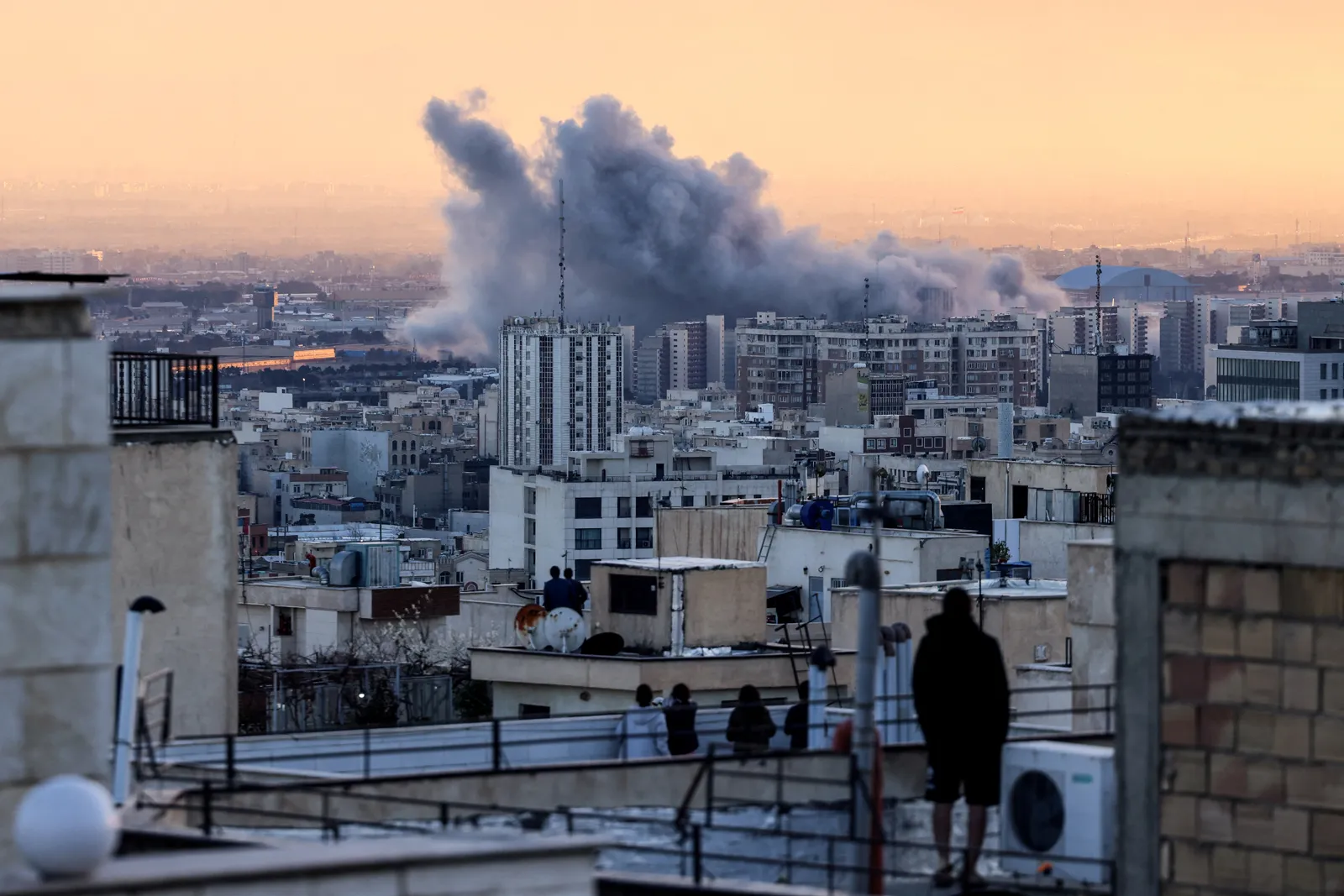 Iran yakomeje kwizirika kuri Amerika kuko uko igitero iyo kigabwe na yo irasubiza