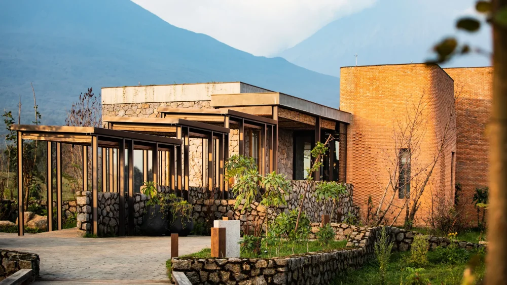 Singita Kwitonda Lodge yubatswe n’Ikigo gikomeye mu bukerarugendo, Singita, ndetse yashowemo miliyoni $20