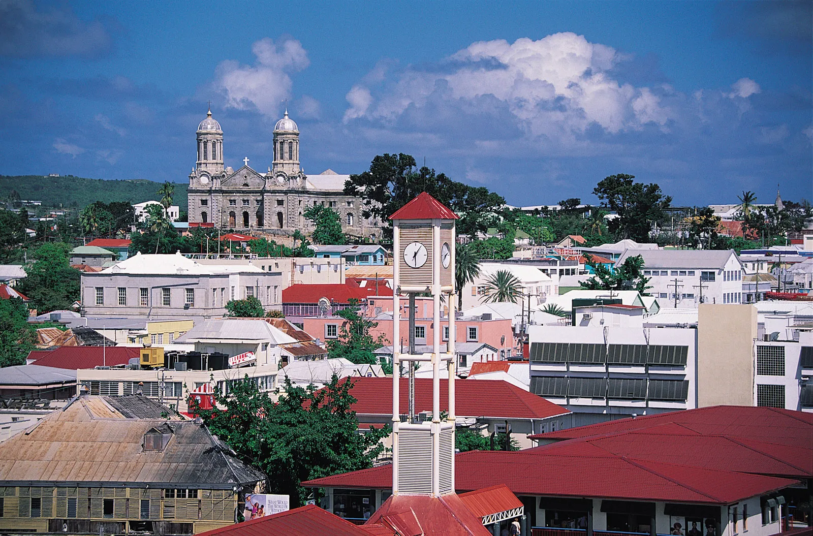 Abatuye Antigua na Barbuda barenga gato ibihumbi 105