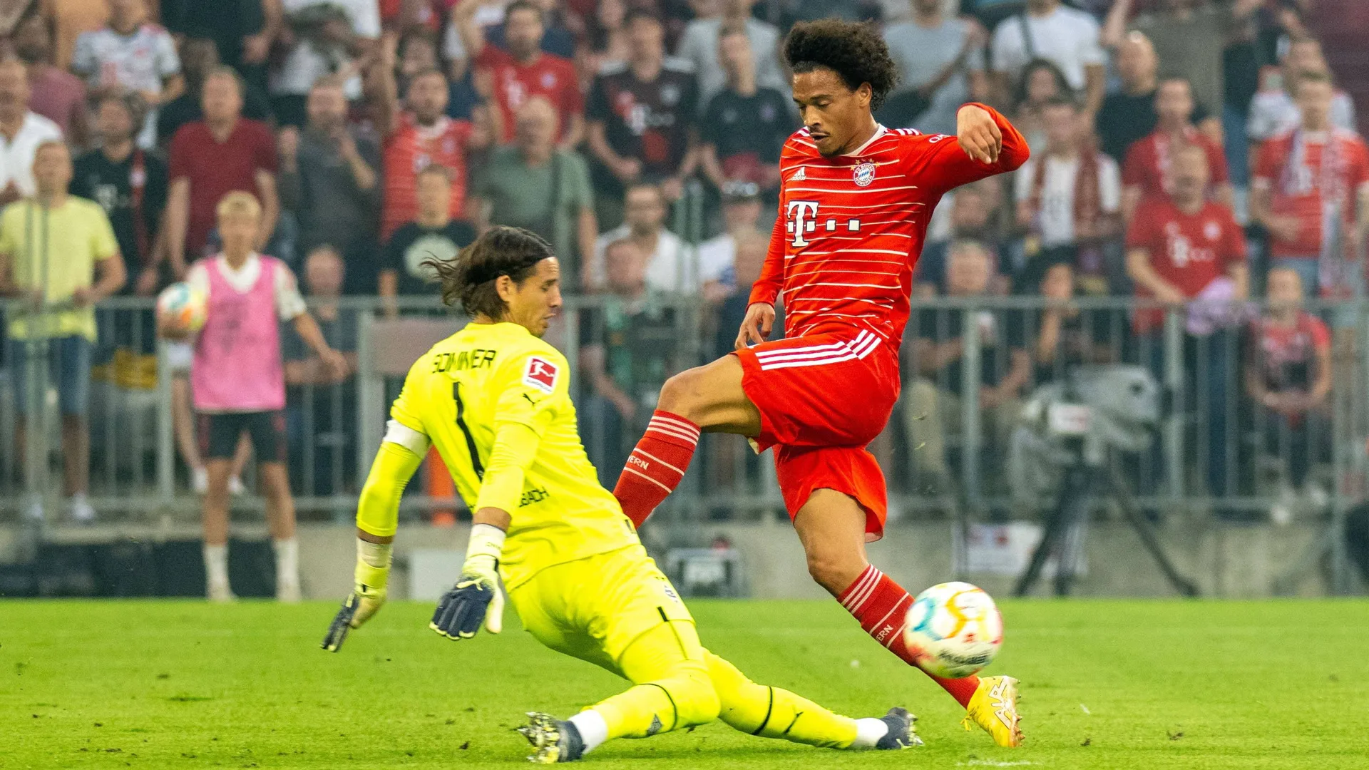 Umunyezamu Yann Sommer wa Borussia Monchengladbach yakuyemo imipira 19 ya Bayern yabazwe